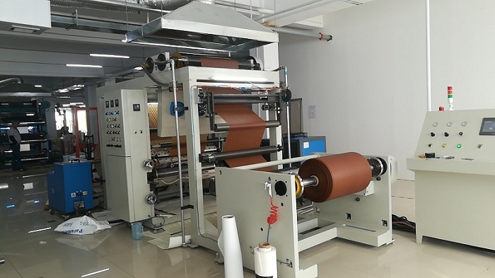 大連松源生活用品有限公司上蠟涂布機工程案例